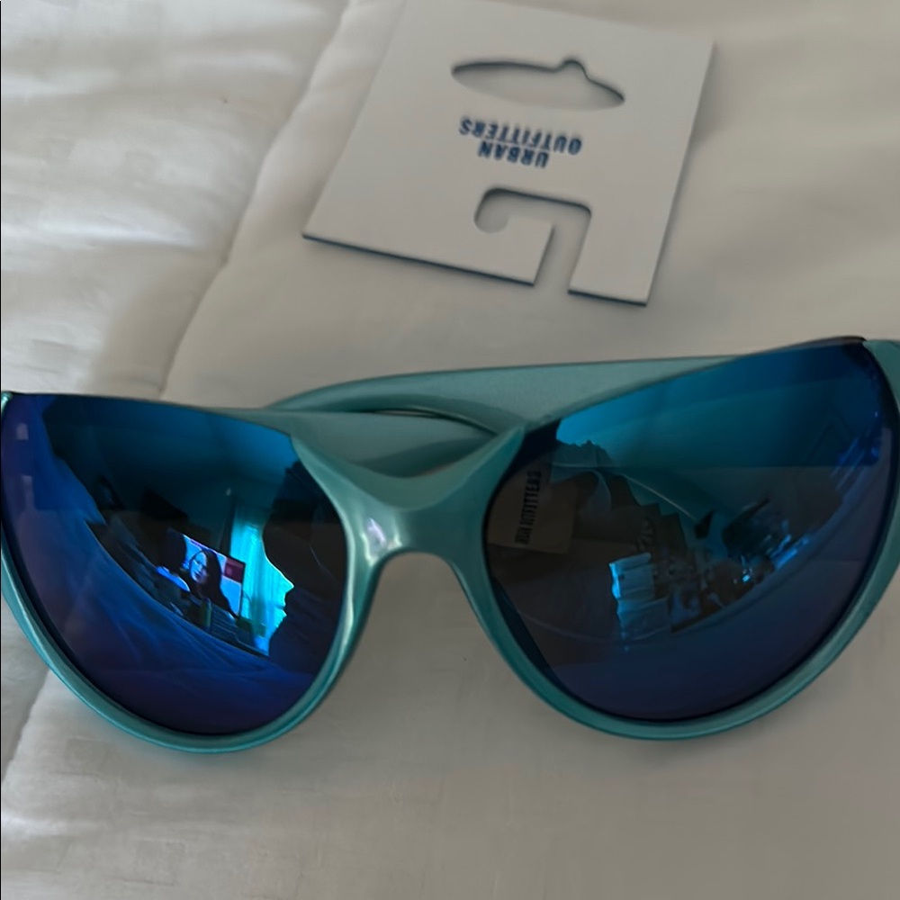 Urban Outfitters Blue Wraparound Sunglasses with Aerodynamic Design